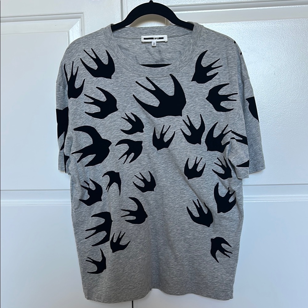 ALEXANDER MCQUEEN Gray T-Shirt with Black Bird Pattern